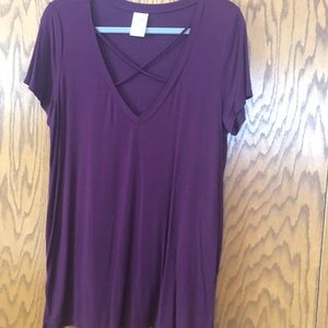 PINK v-neck cross cross tee - medium